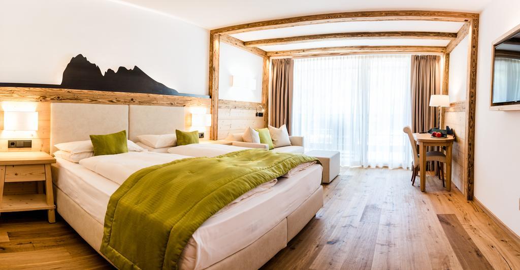 Vitalhotel Dosses Santa Cristina Val Gardena Екстер'єр фото